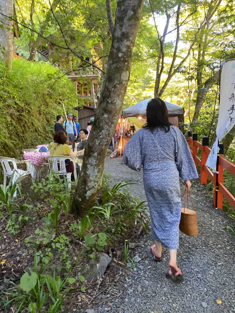 貴船神社のタイムマシン着陸場所１